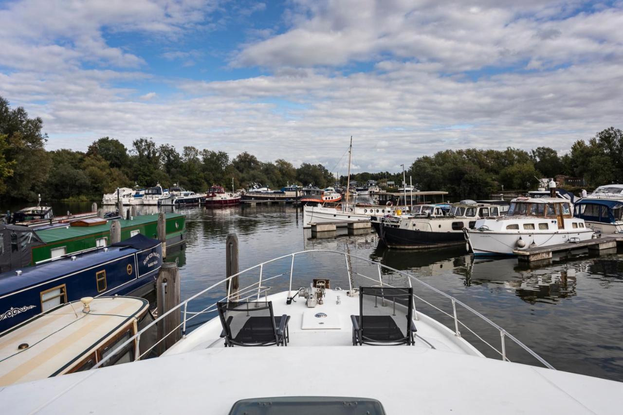Eucala Motor Yacht 호텔 이스트 몰시 외부 사진